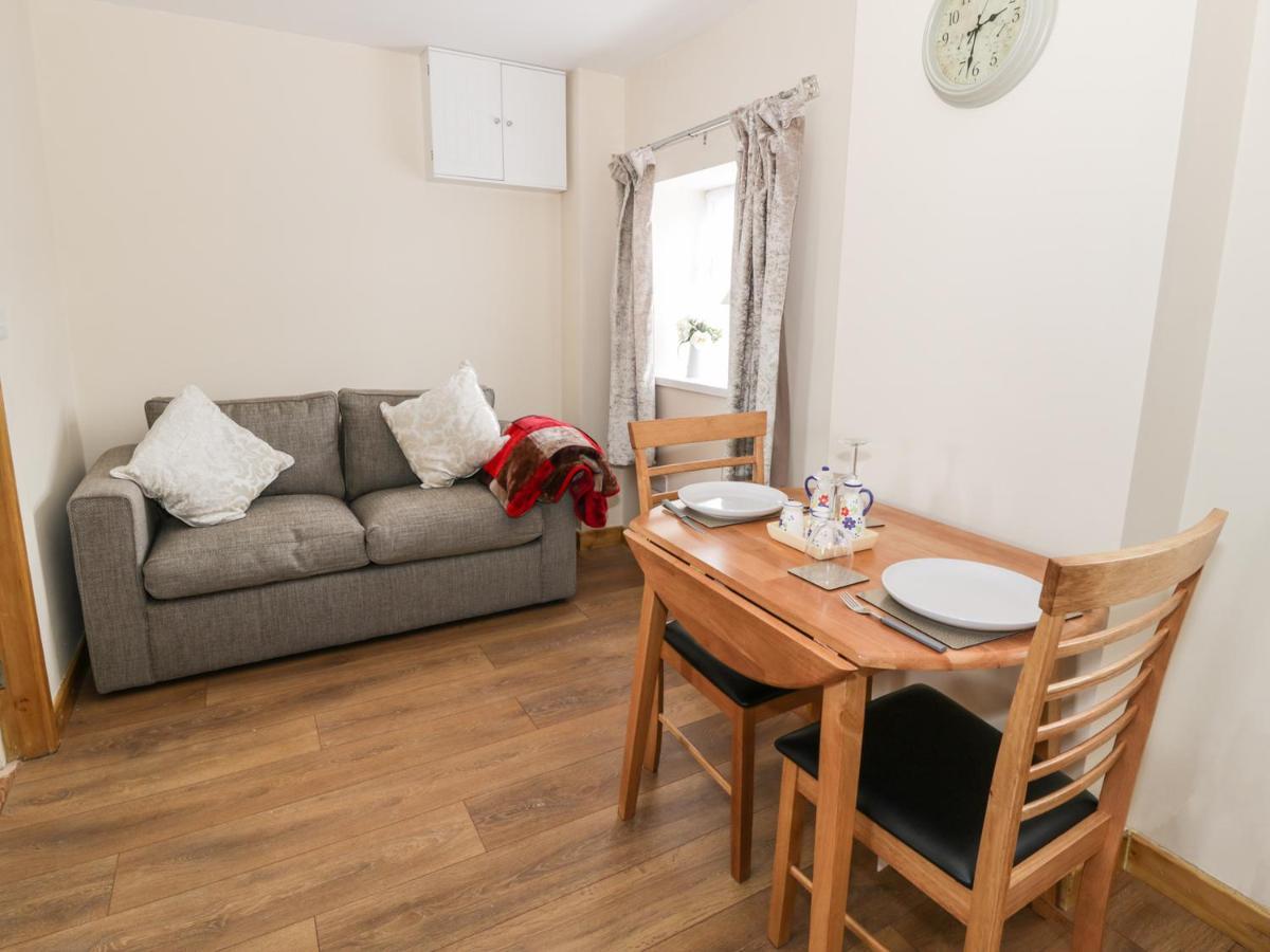 Butchers Arms Cottage Nercwys Bagian luar foto